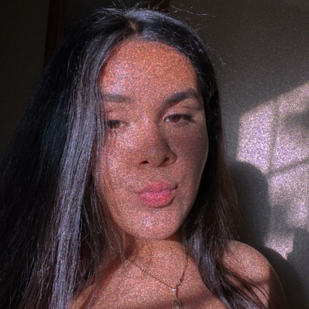 Meet your Posher, Daniela